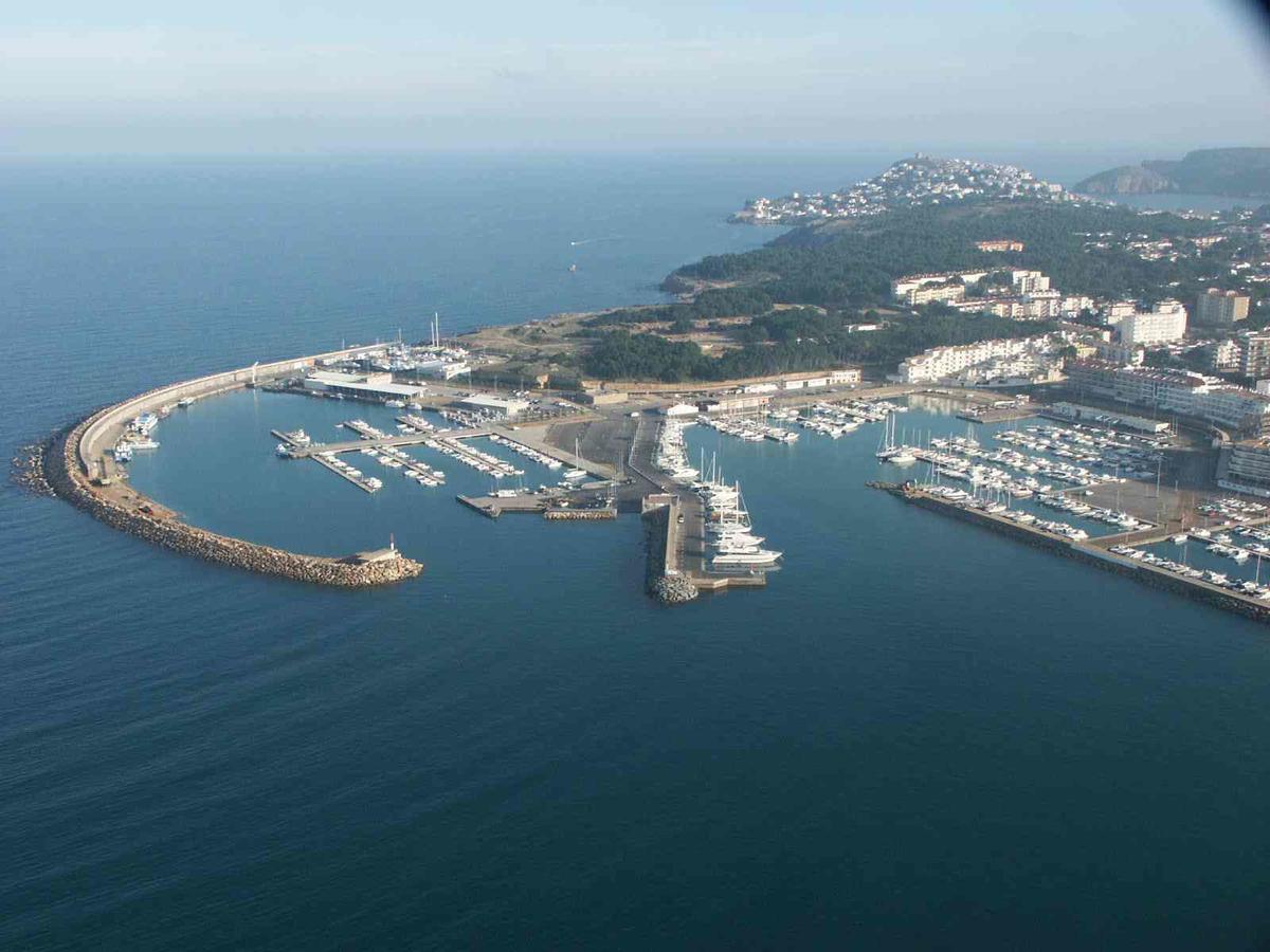 Villa Avinguda Montgo L' Escala Esterno foto