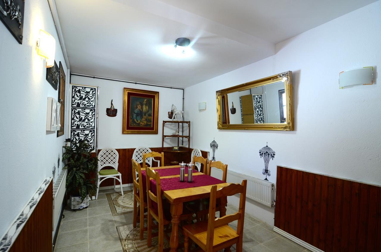Villa Avinguda Montgo L' Escala Esterno foto