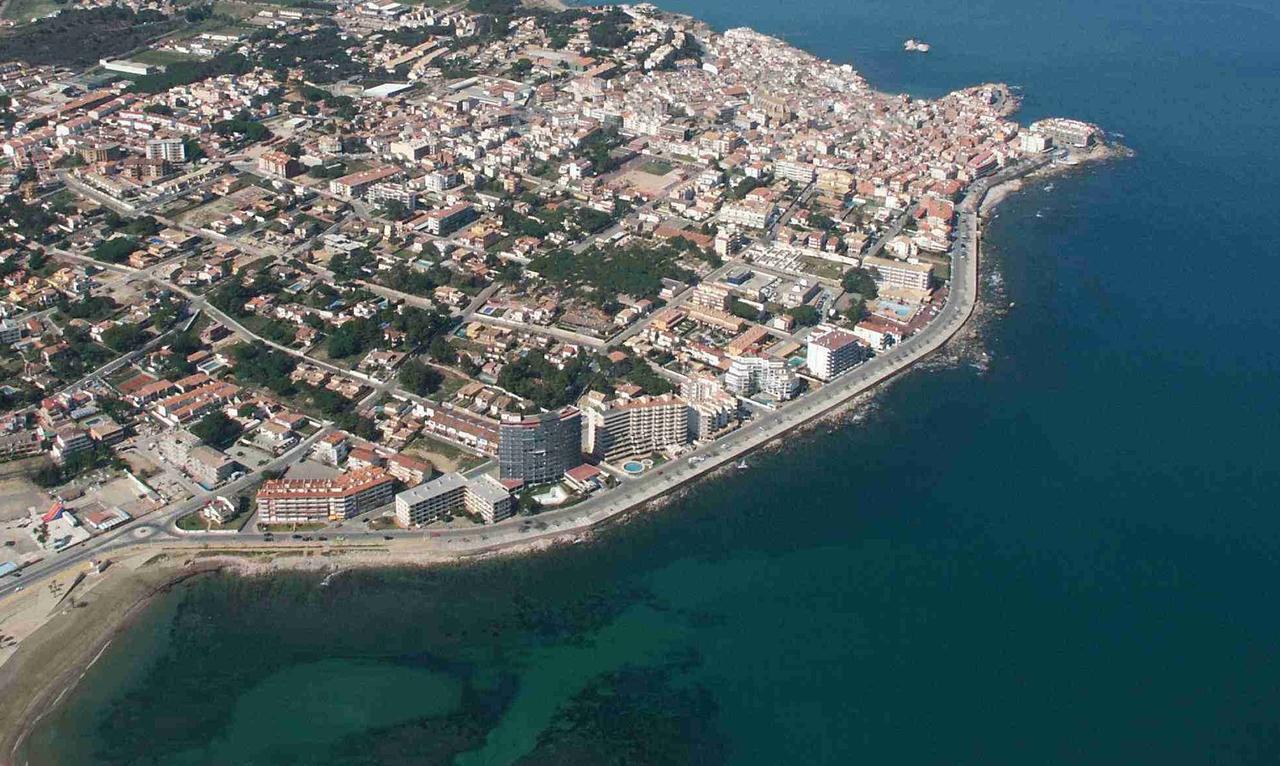 Villa Avinguda Montgo L' Escala Esterno foto