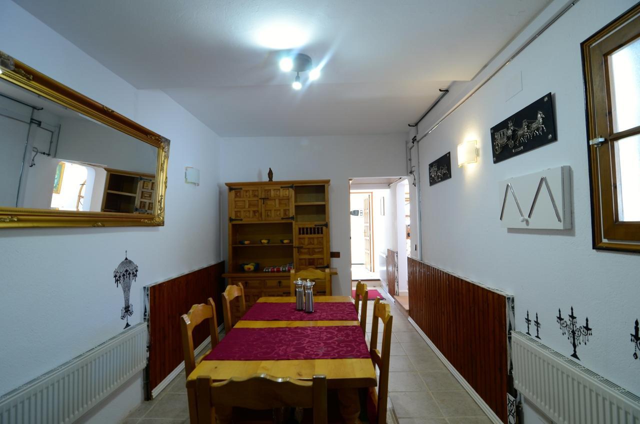 Villa Avinguda Montgo L' Escala Esterno foto