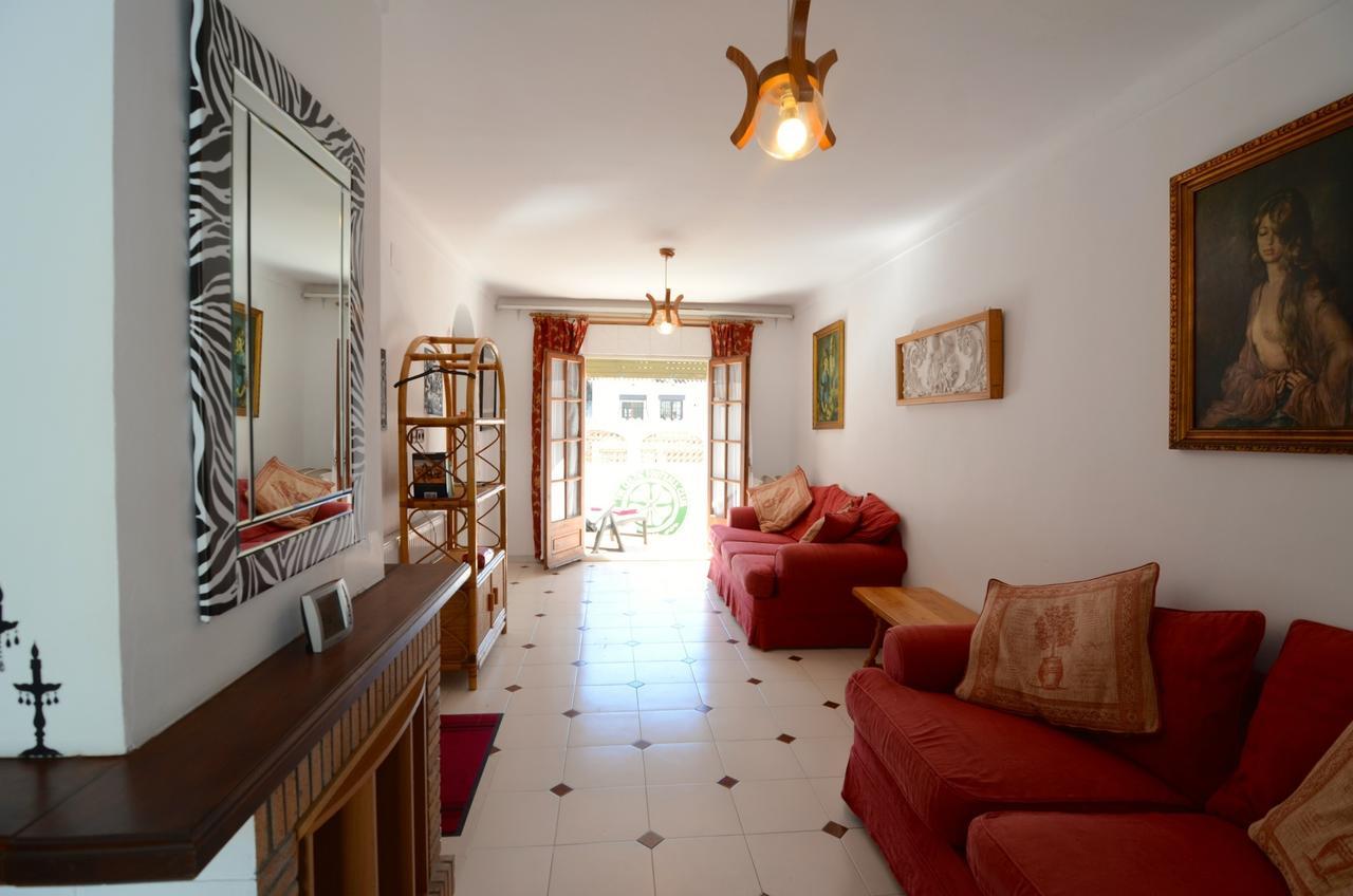 Villa Avinguda Montgo L' Escala Esterno foto