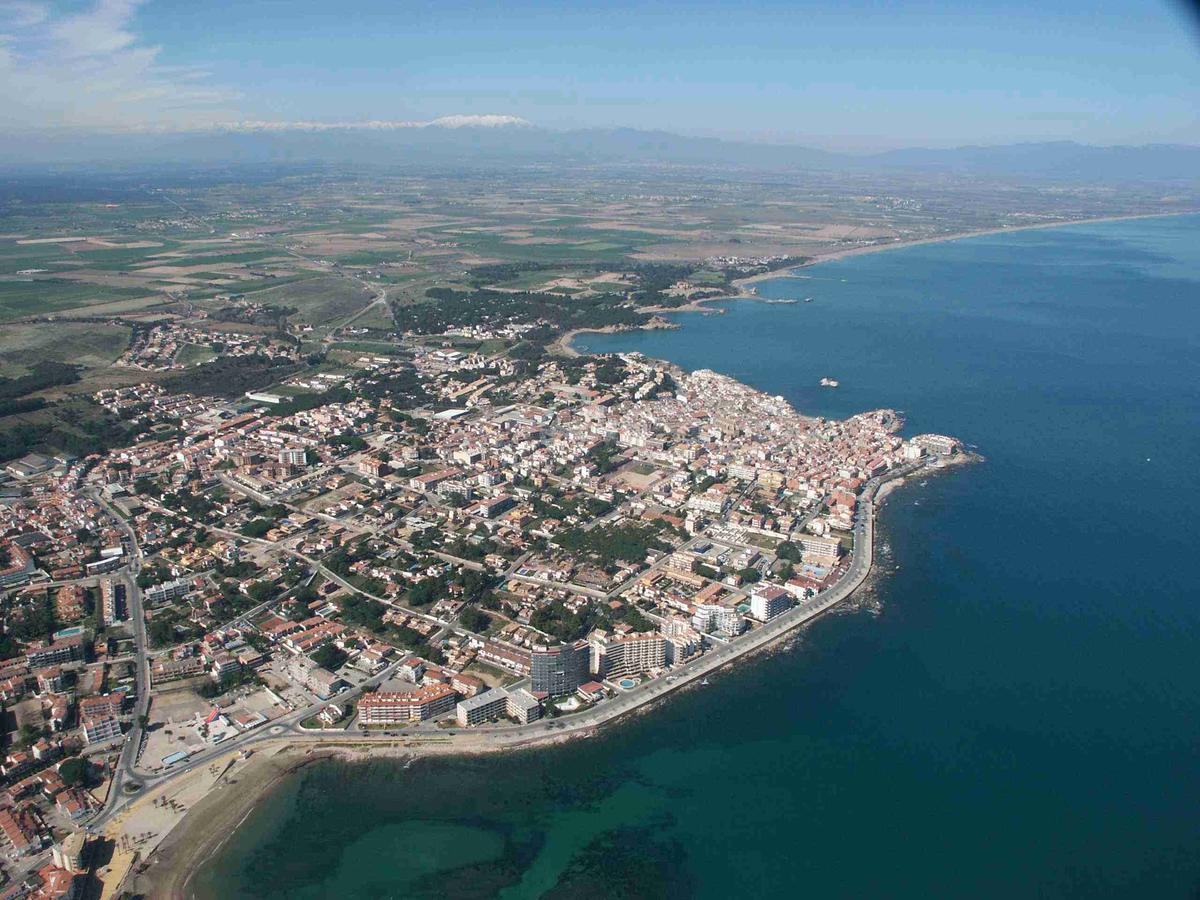 Villa Avinguda Montgo L' Escala Esterno foto