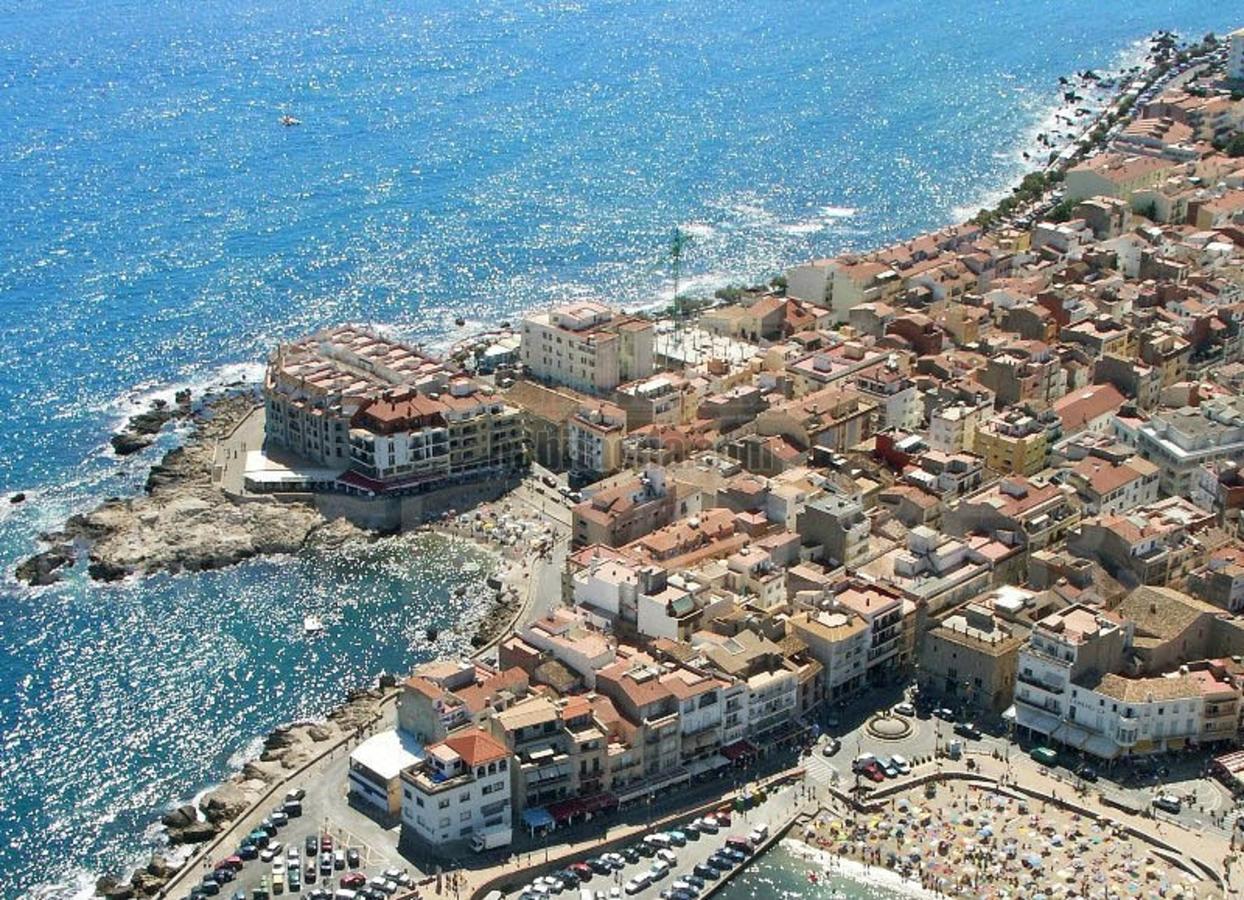 Villa Avinguda Montgo L' Escala Esterno foto